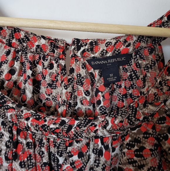 Banana Republic/Patterened Sleeveless Blouse - Picture 3 of 6